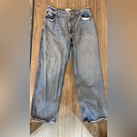 Abercrombie Curve Love Jeans 32 Medium Blue Wash - Picture 1 of 3